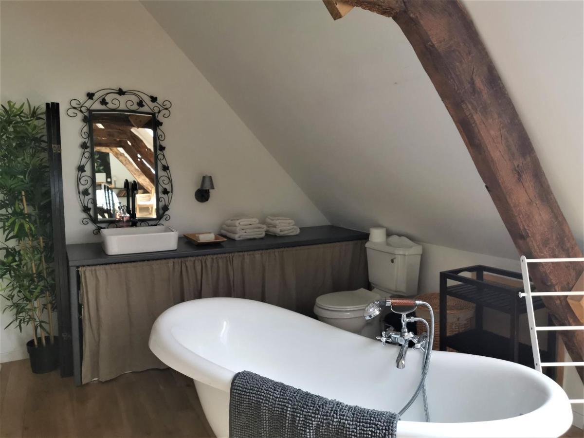 Domaine Lvd Avec Spa, Bois Et Riviere Privee La Bloutiere 外观 照片