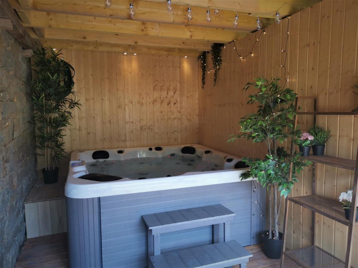 Domaine Lvd Avec Spa, Bois Et Riviere Privee La Bloutiere 外观 照片